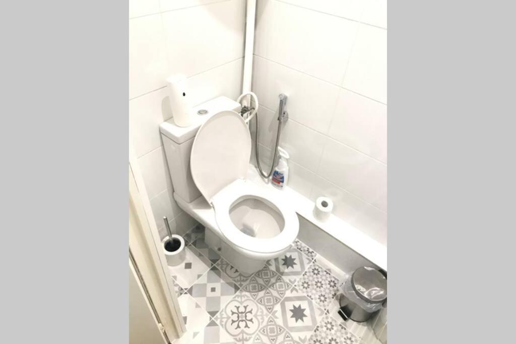 Cosy Studio Paris La Defense Apartment พูโต ภายนอก รูปภาพ