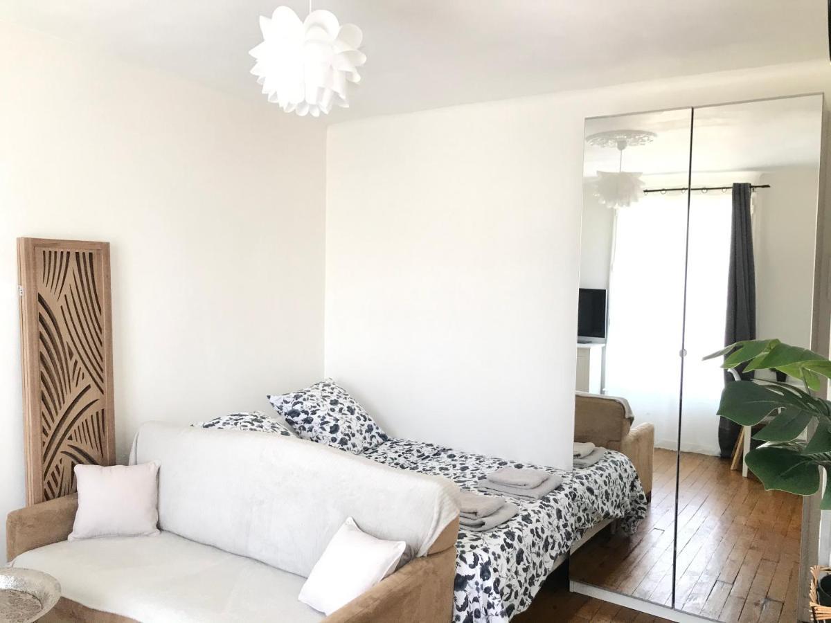 Cosy Studio Paris La Defense Apartment พูโต ภายนอก รูปภาพ